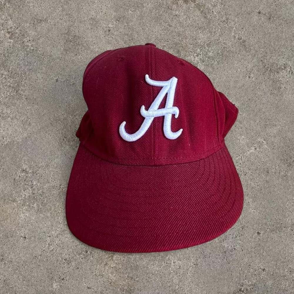 New Era Alabama Crimson Tide Fitted Hat Size 7 5/8 Crimson Elephant